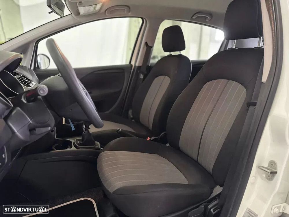 Fiat Punto 1.2 Lounge S&S - 23