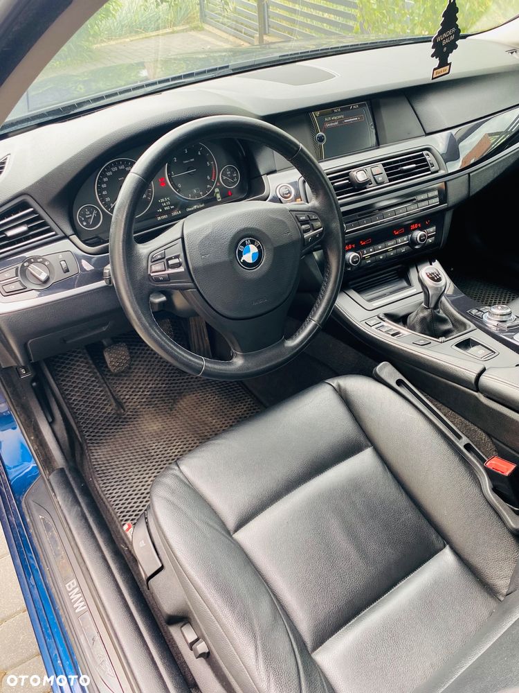 BMW Seria 5 520d Efficient Dynamics - 10