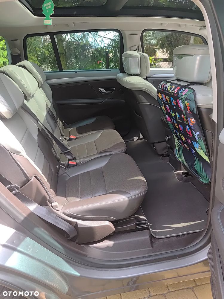 Renault Espace 1.6 dCi Energy Initiale Paris EDC 7os - 6