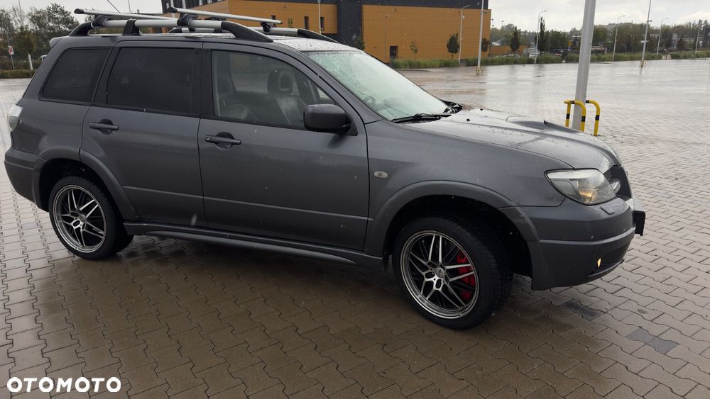 Mitsubishi Outlander 2.0 Turbo - 3