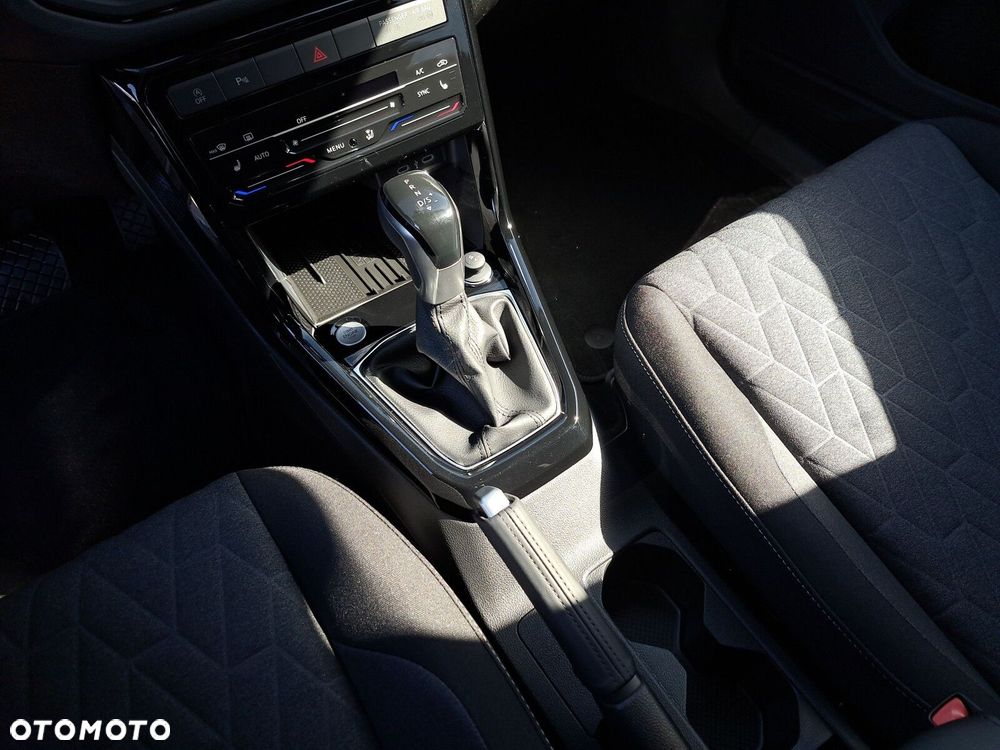 Volkswagen T-Cross 1.0 TSI Life Plus DSG - 23