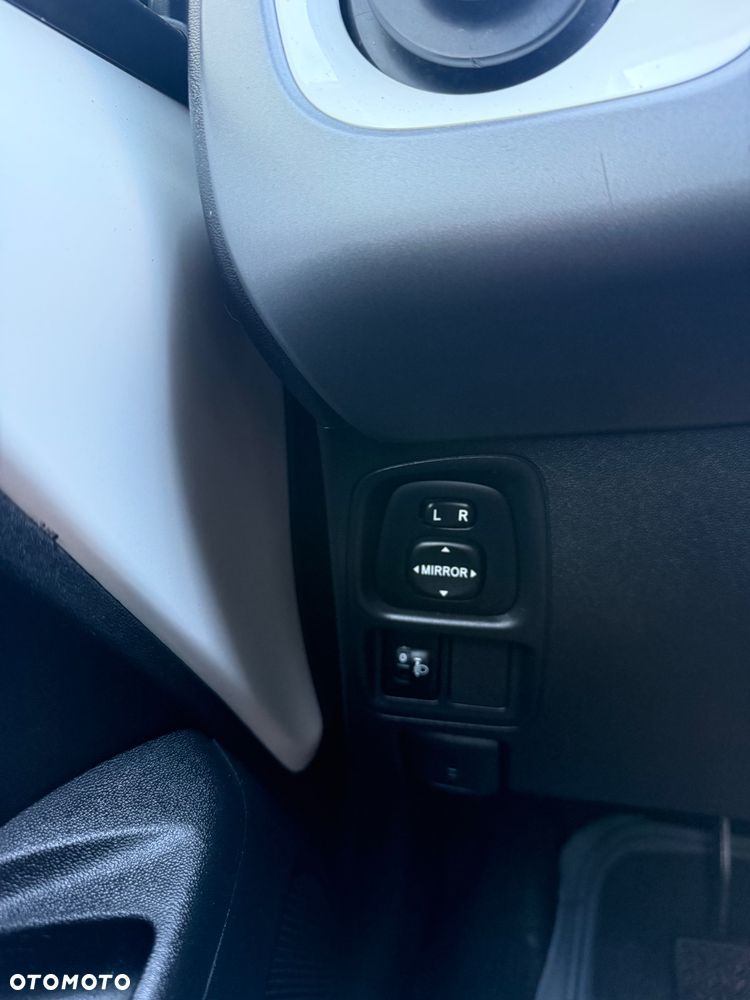Toyota Aygo x-play - 13