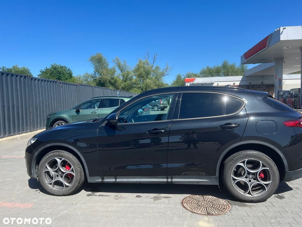 Alfa Romeo Stelvio 2.0 Turbo TI Q4 - 14