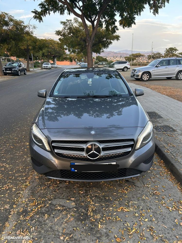 Mercedes-Benz A 180 CDI (BlueEFFICIENCY) - 2