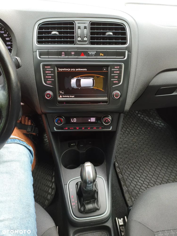 Volkswagen Polo 1.4 TDI Blue Motion Technology DSG beats - 32