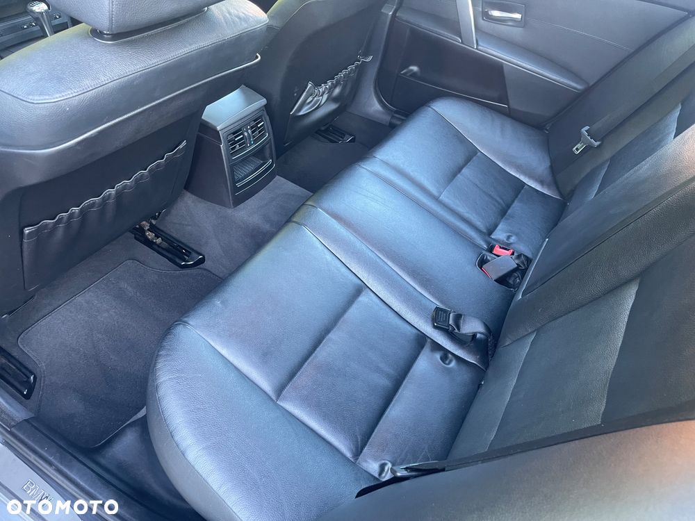 BMW Seria 5 520i - 18