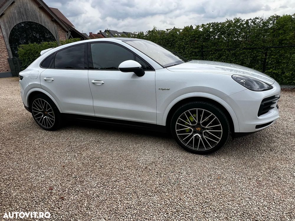 Porsche Cayenne - 2
