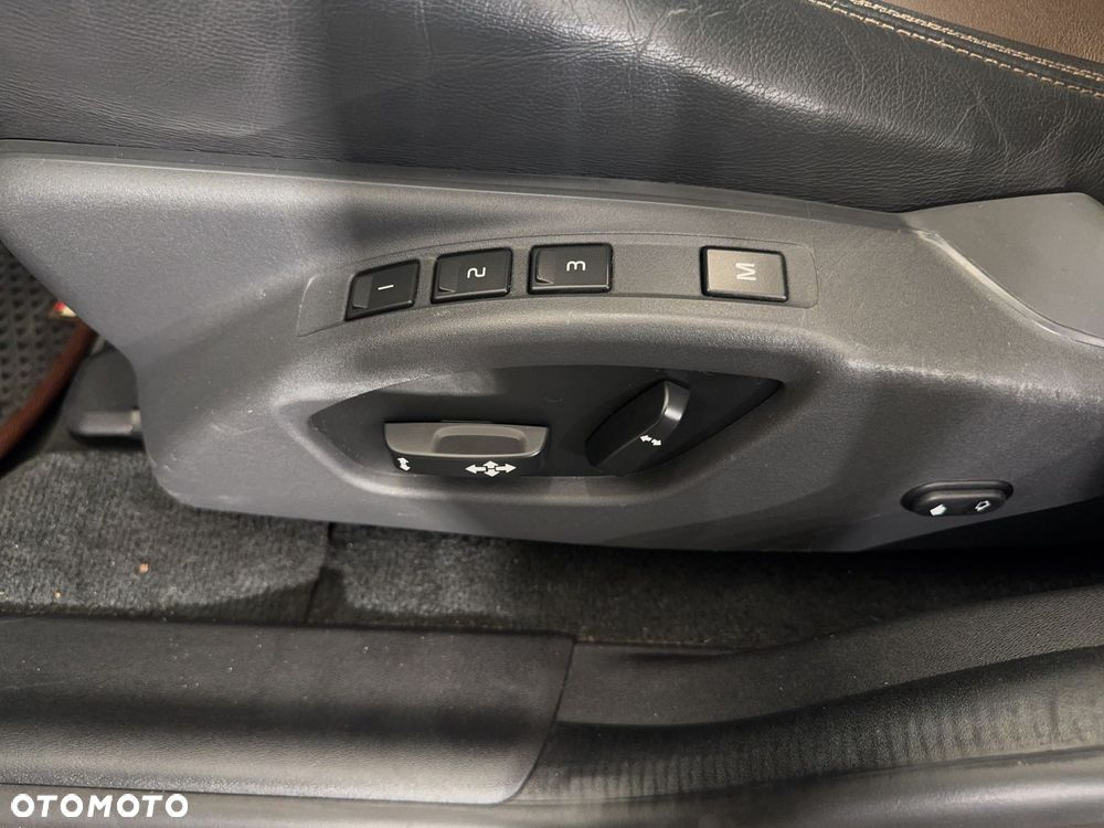 Volvo XC 60 - 14