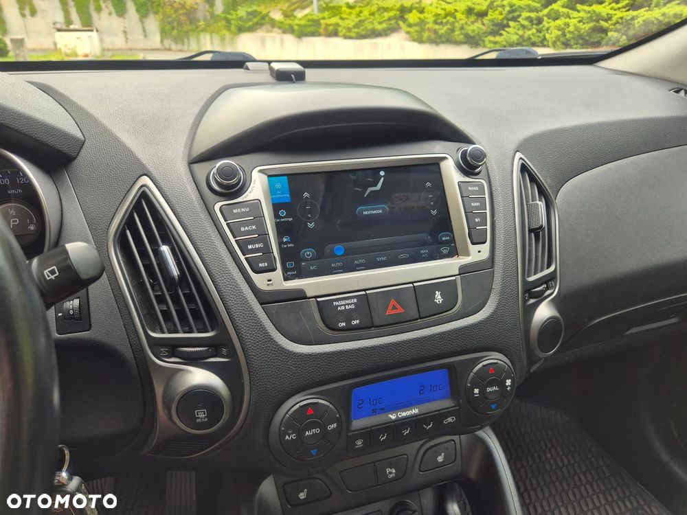 Hyundai ix35 2.0 CRDi 4WD Automatik Fifa World Cup Gold Edition - 26