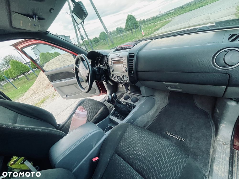 Ford Ranger 2.5 TDCi DC XLT - 24