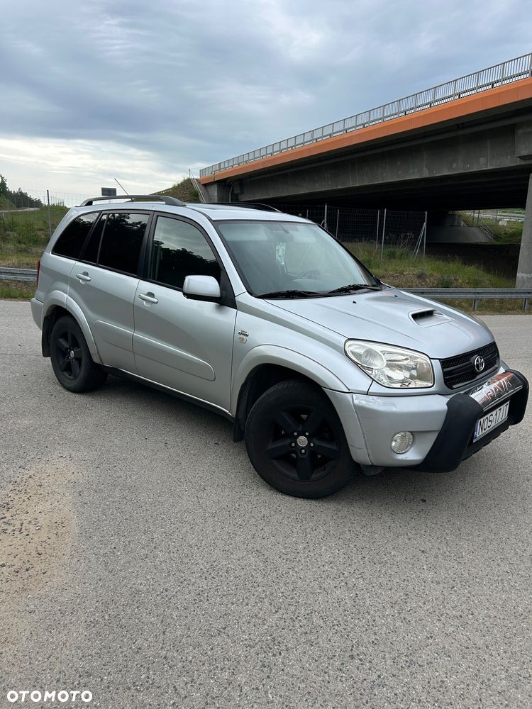 Toyota RAV4 2.0 D-4D 4x4 - 2