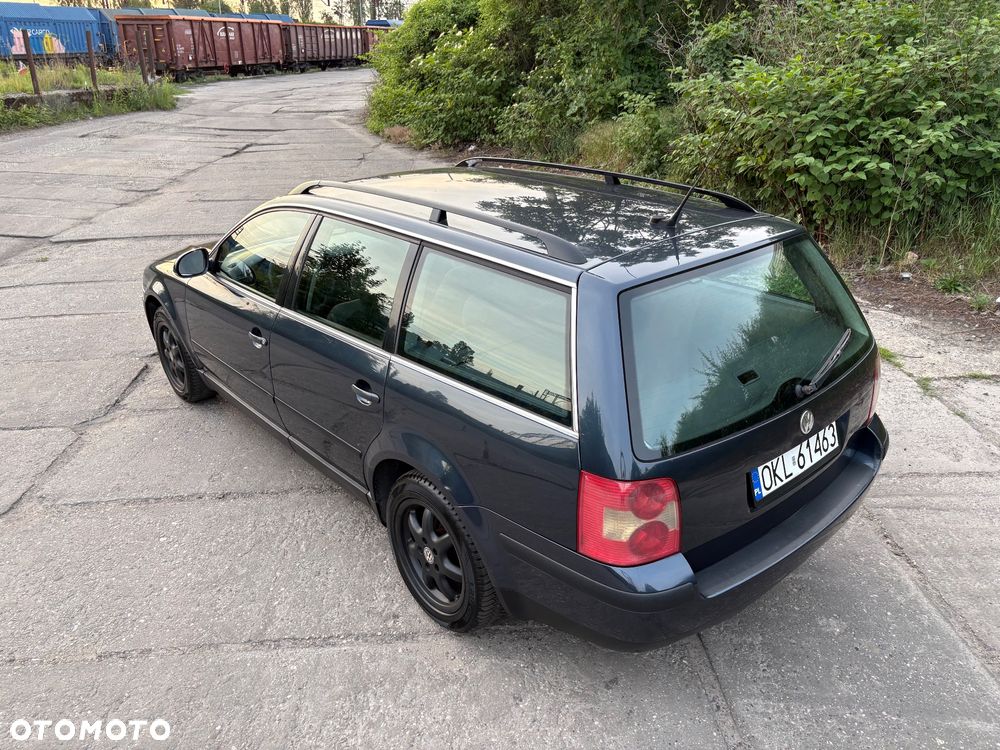Volkswagen Passat 1.9 TDI Basis - 9