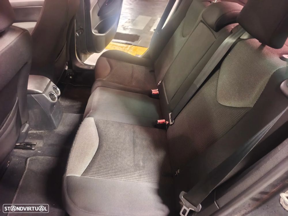 Peugeot 308 SW 1.6 e-HDi Allure CVM6 - 27