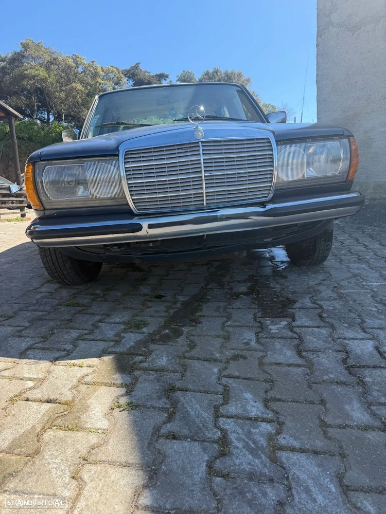 Mercedes-Benz W123 (1976-1986) - 1