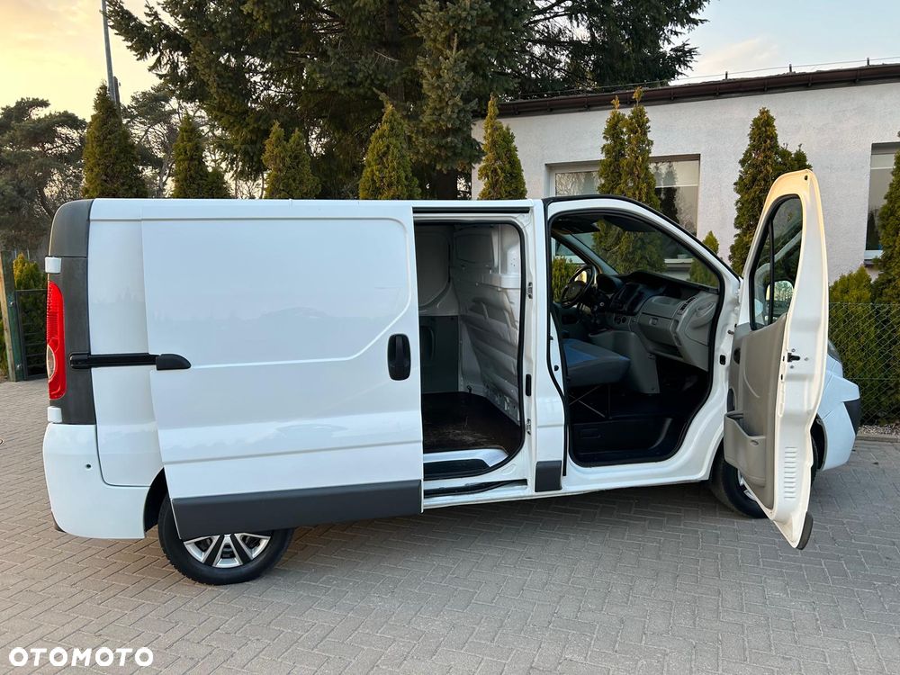 Renault Trafic - 11