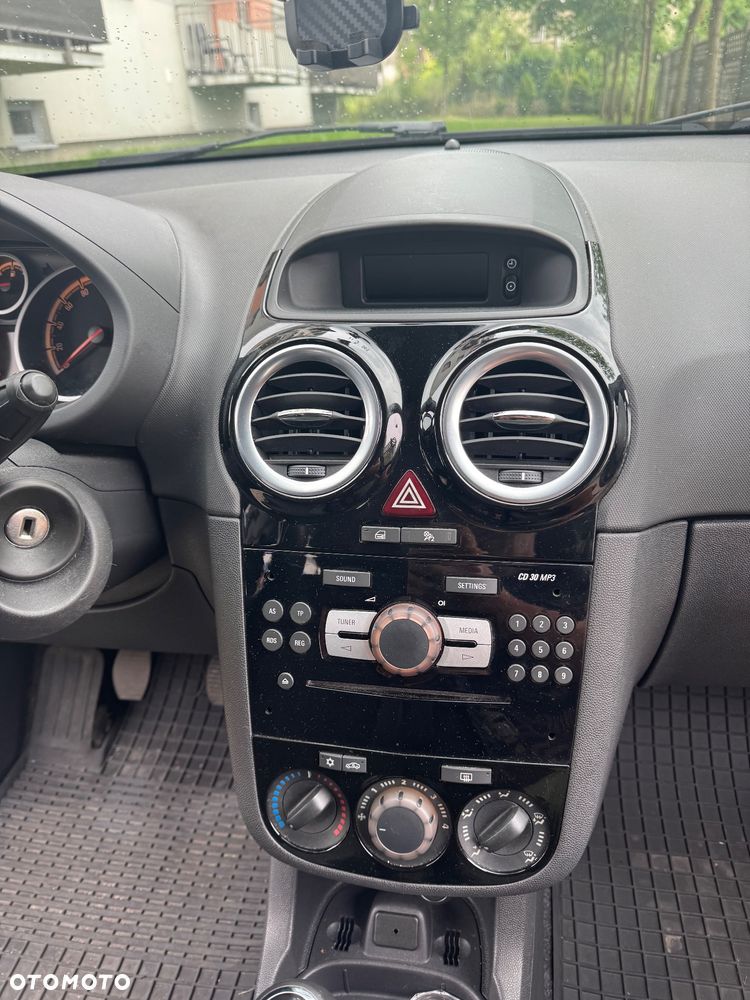 Opel Corsa 1.2 16V Enjoy - 10