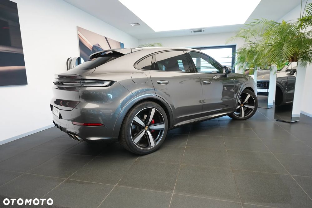 Porsche Cayenne - 35