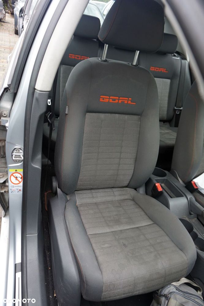 FOTEL PRZEDNI PRAWY GOLF V 5D HB  VOLKSWAGEN 2003-2009 - 1