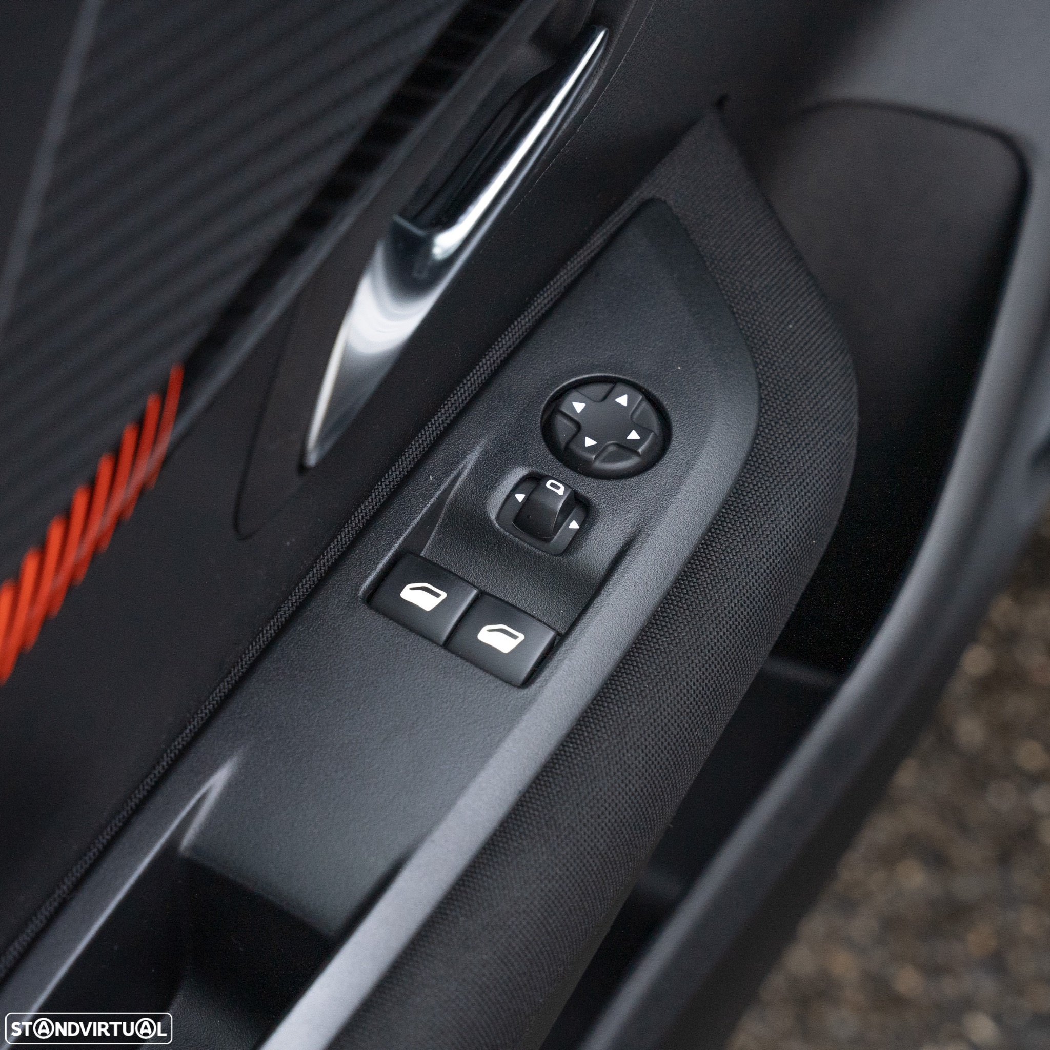 Peugeot 208 1.2 PureTech Active - 31