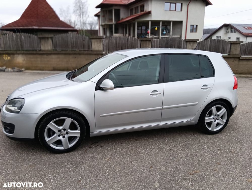 Volkswagen Golf 1.9 TDI DPF Sportline - 4