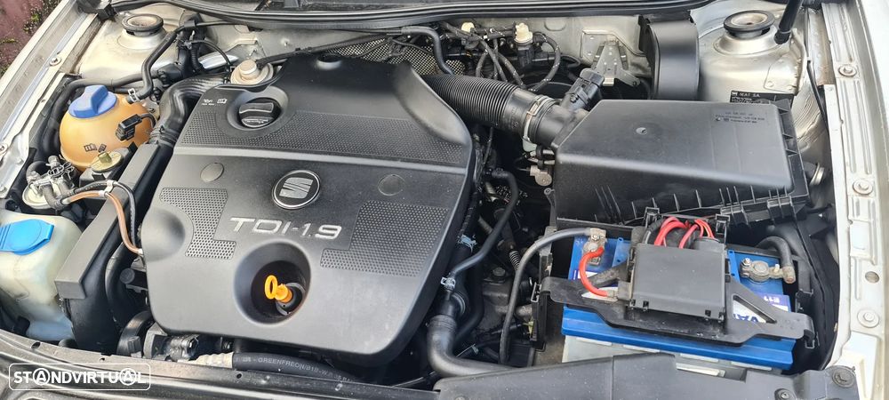 SEAT Leon 1.9 TDI Confort AC - 11