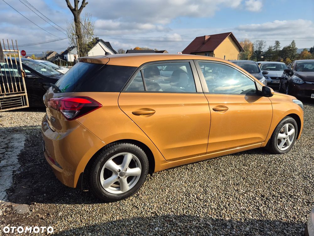 Hyundai i20 blue 1.2 Classic - 7