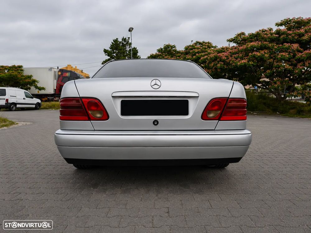 Mercedes-Benz E 220 CDI Elegance - 5