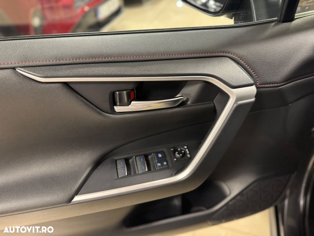 TOYOTA RAV4 2021 — imagine 19