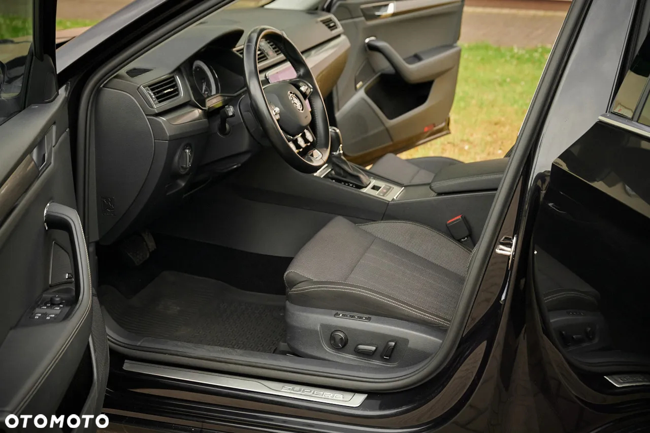 Skoda Superb 2.0 TDI SCR Style DSG - 16