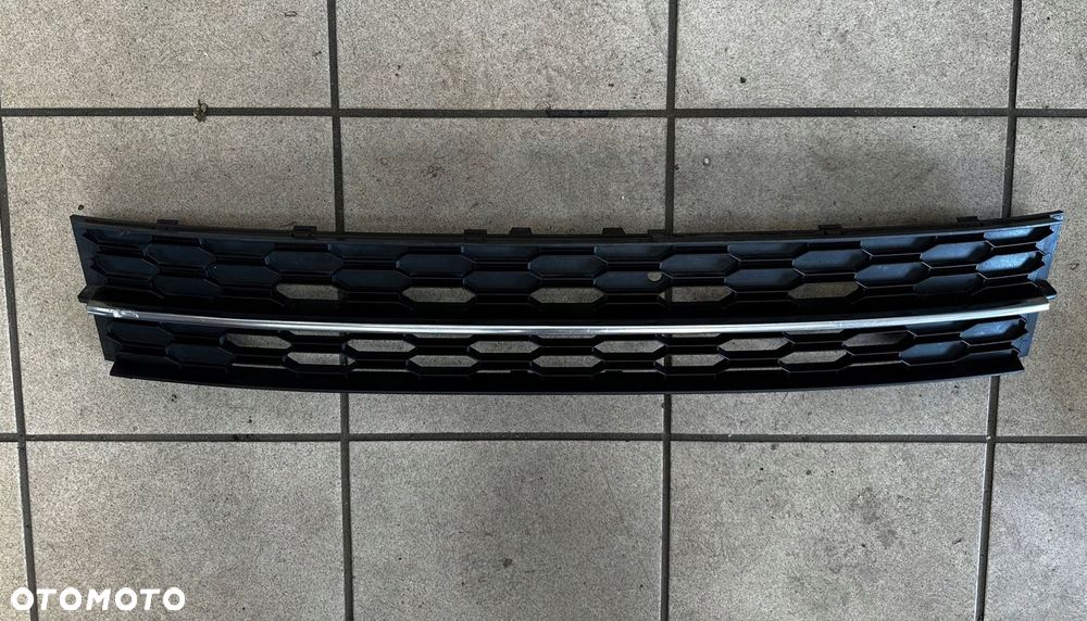 KRATKA ZDERZAKA SKODA OCTAVIA III LIFT 5E0853677M - 6
