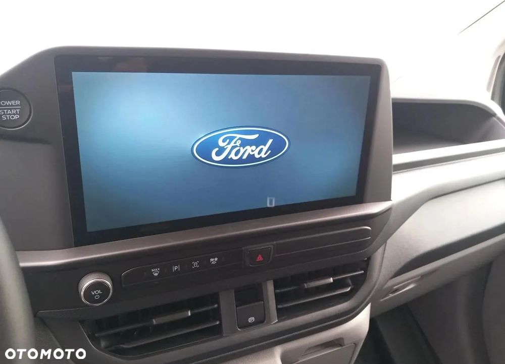 Ford Transit Custom Van L2H1 150KM Trail - 8