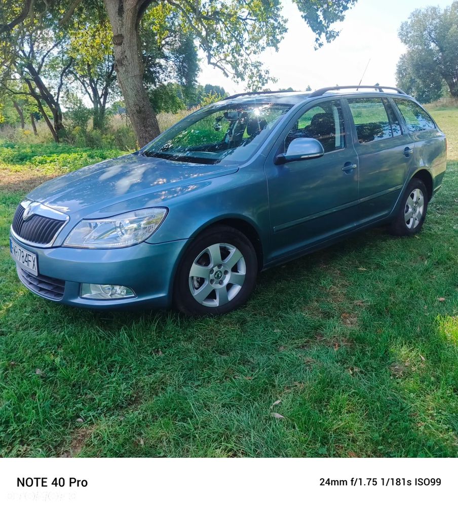 Skoda Octavia 1.6 Ambiente - 2