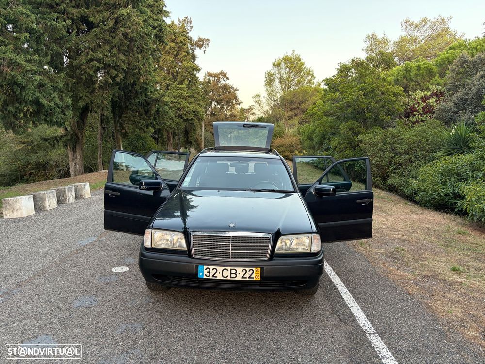 Mercedes-Benz C 220 D Classic - 22