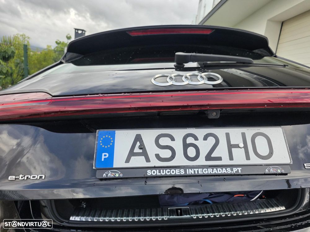 Audi e-tron 55 quattro S line - 13