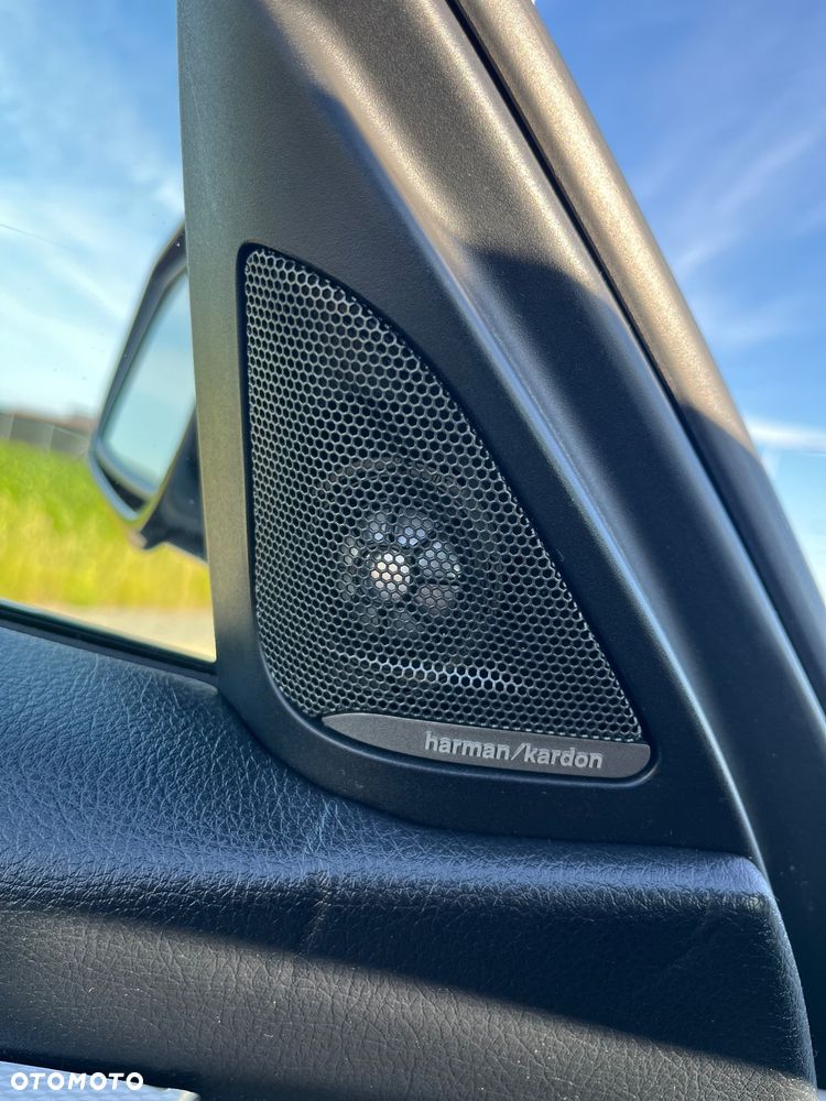 BMW Seria 3 335i - 18