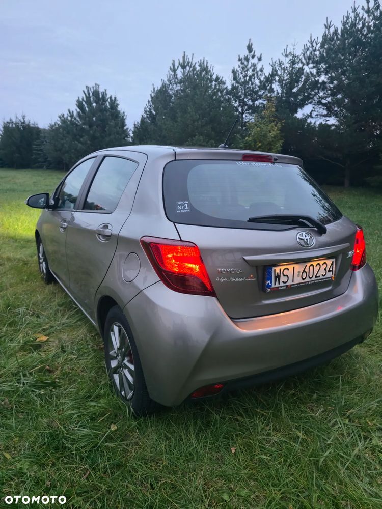 Toyota Yaris - 7