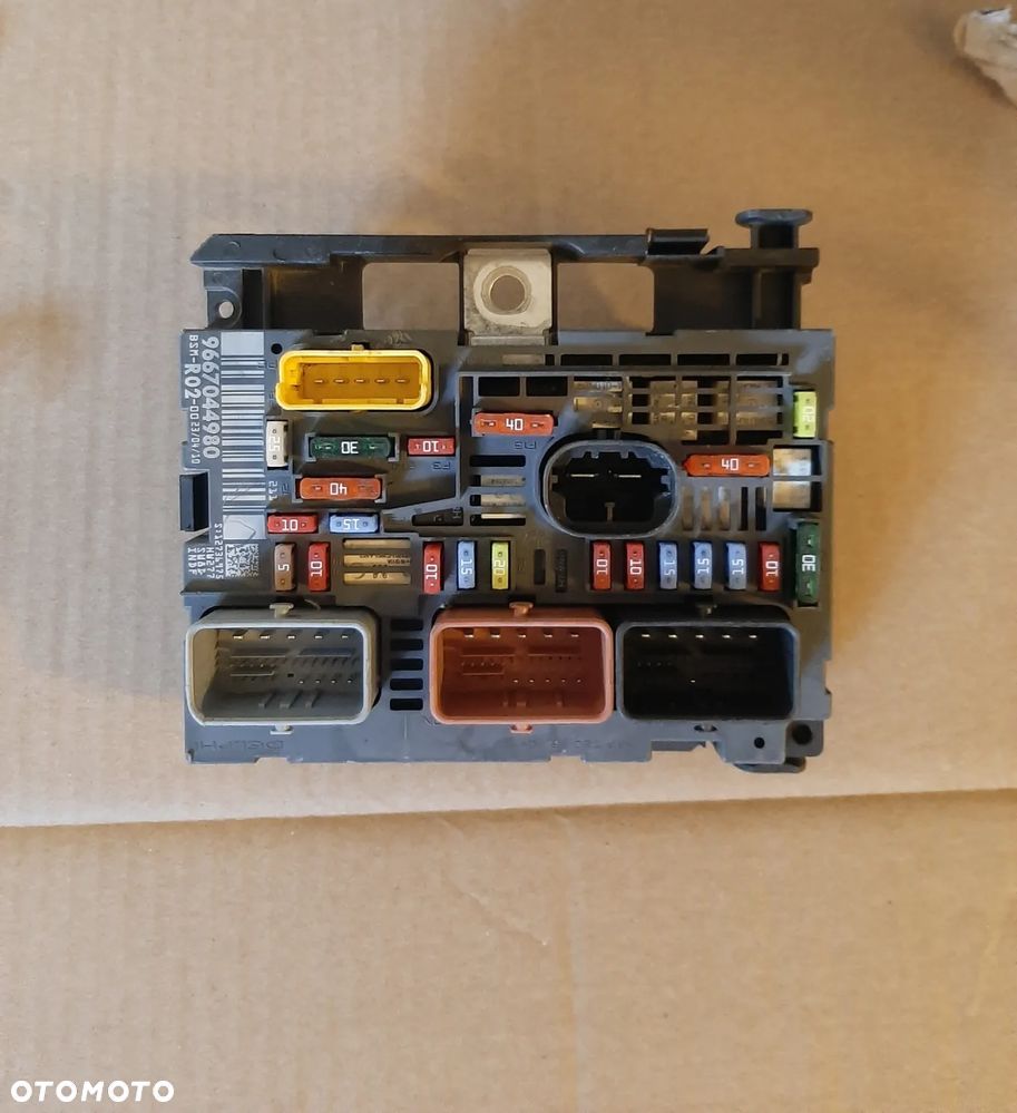 Moduł BSM skrzynka CITROEN PEUGEOT 9667044980