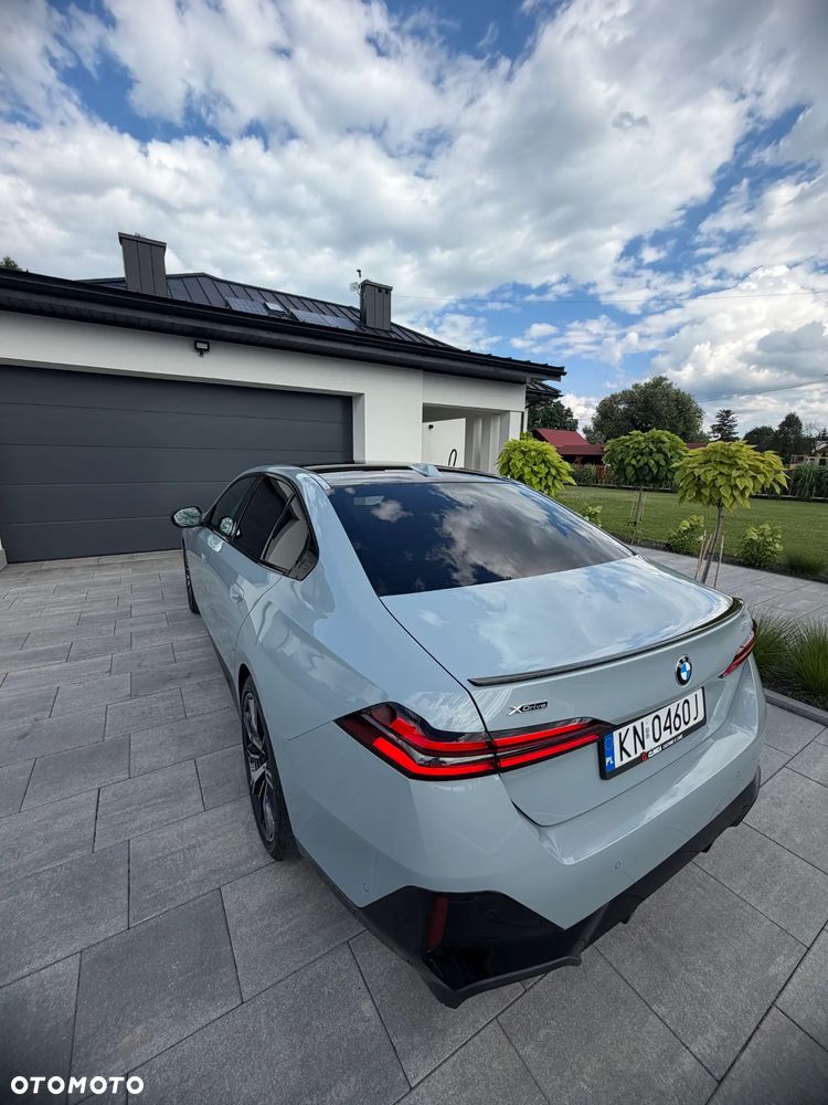 BMW Seria 5 520d mHEV - 10