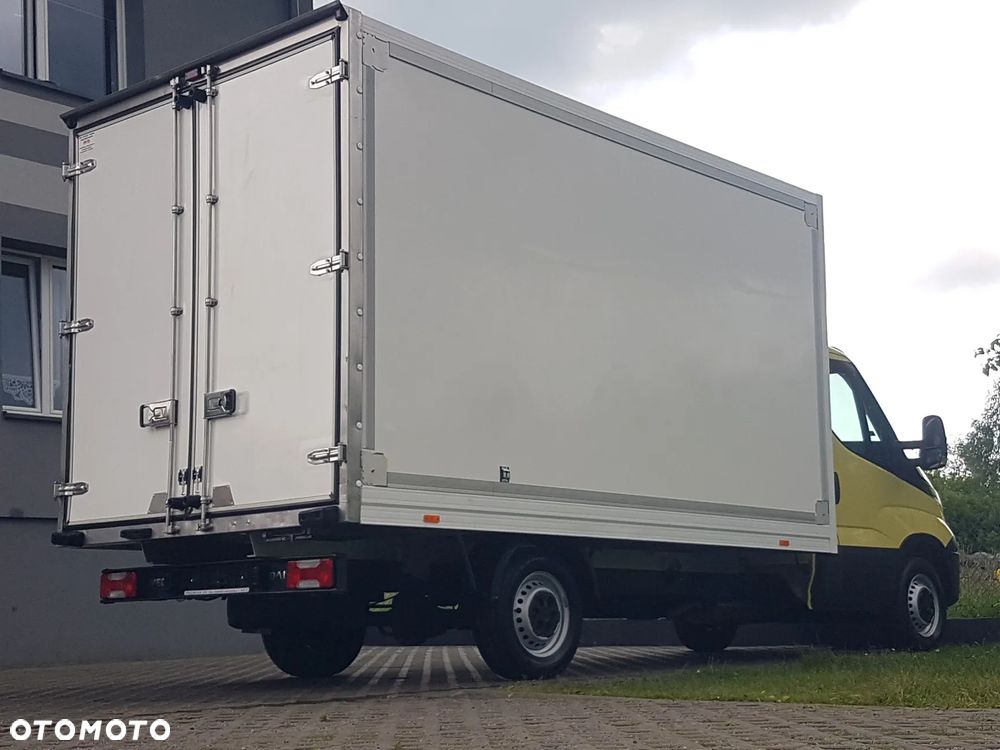 Iveco Daily 8EP KONTENER 4,14x2,21x2,20 KLIMA MANUAL KRAJOWY DMC 3500KG - 29