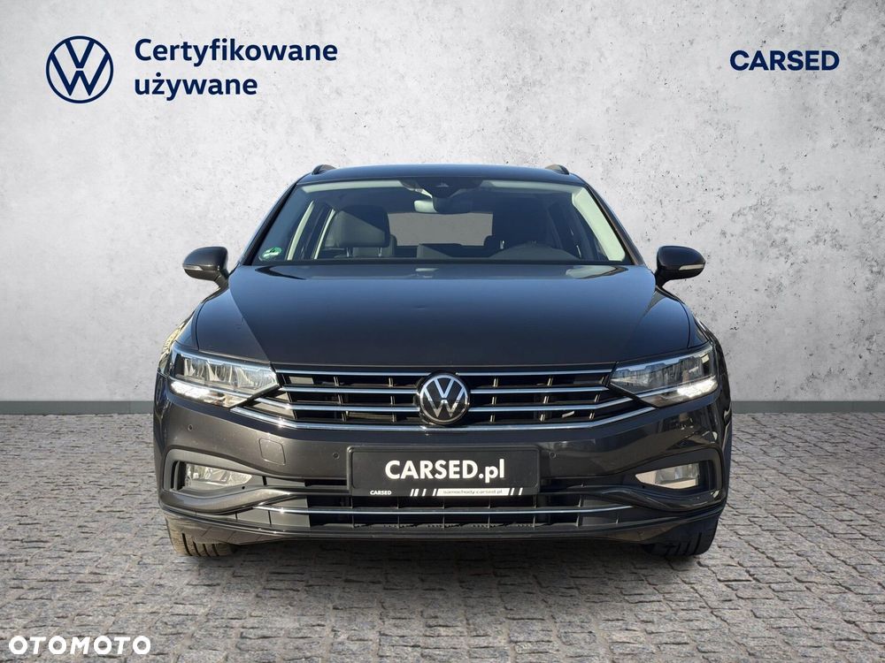 Volkswagen Passat - 9