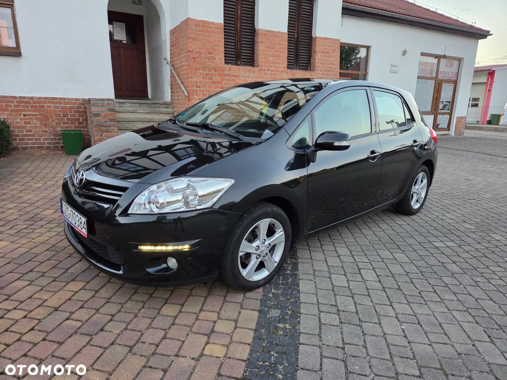 Toyota Auris - 10