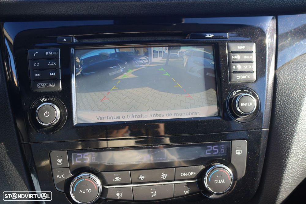 Nissan Qashqai 1.6 dCi N-Tec - 30