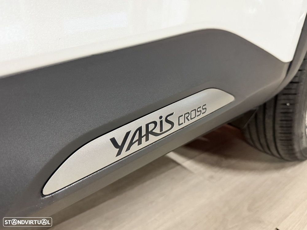 Toyota Yaris Cross 1.5 HDF Premiere Edition - 27