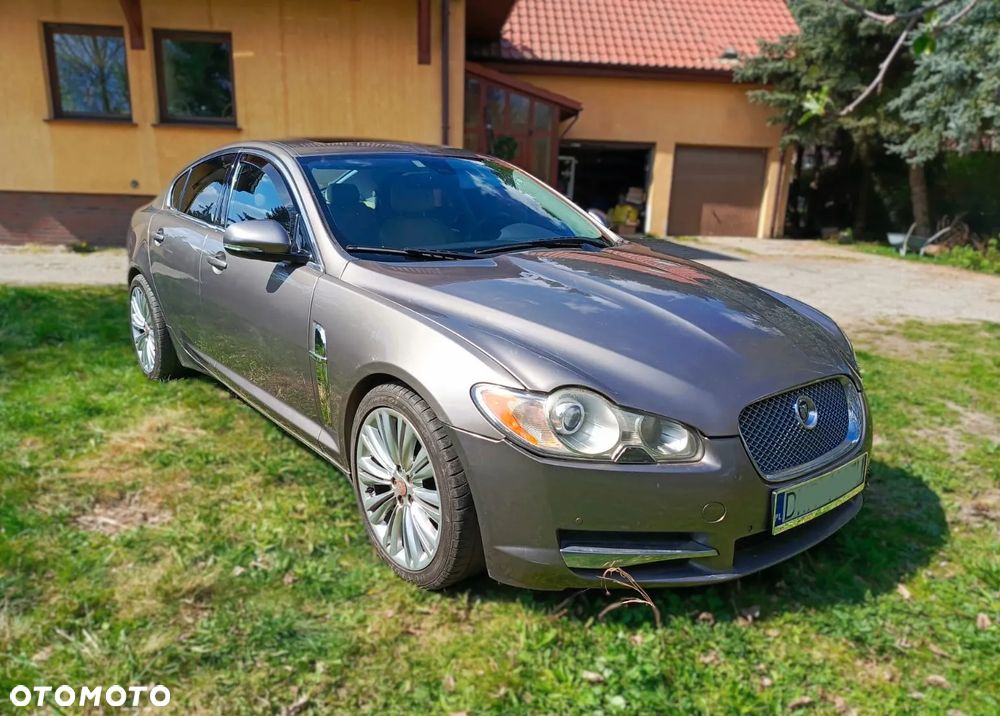 Jaguar XF 5.0 V8 Luxury - 8