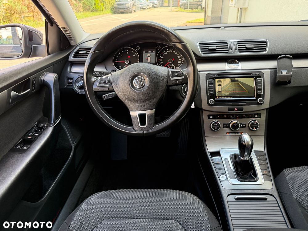 Volkswagen Passat Variant 2.0 TDI DSG BlueMotion Technology Comfortline - 4