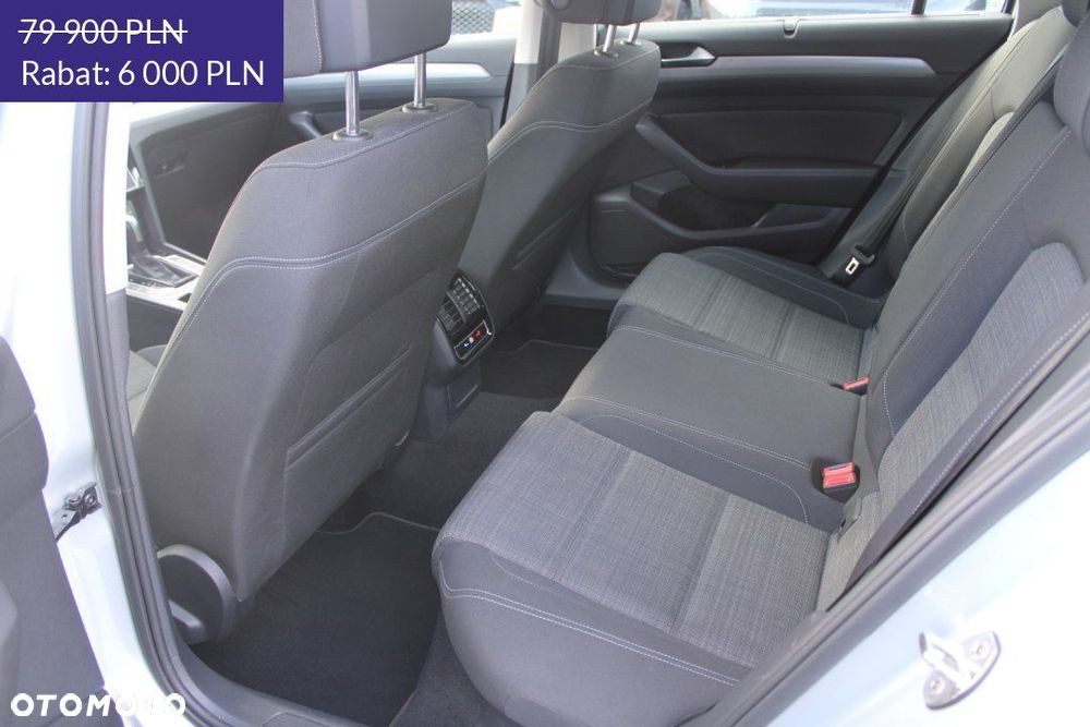 Volkswagen Passat - 19