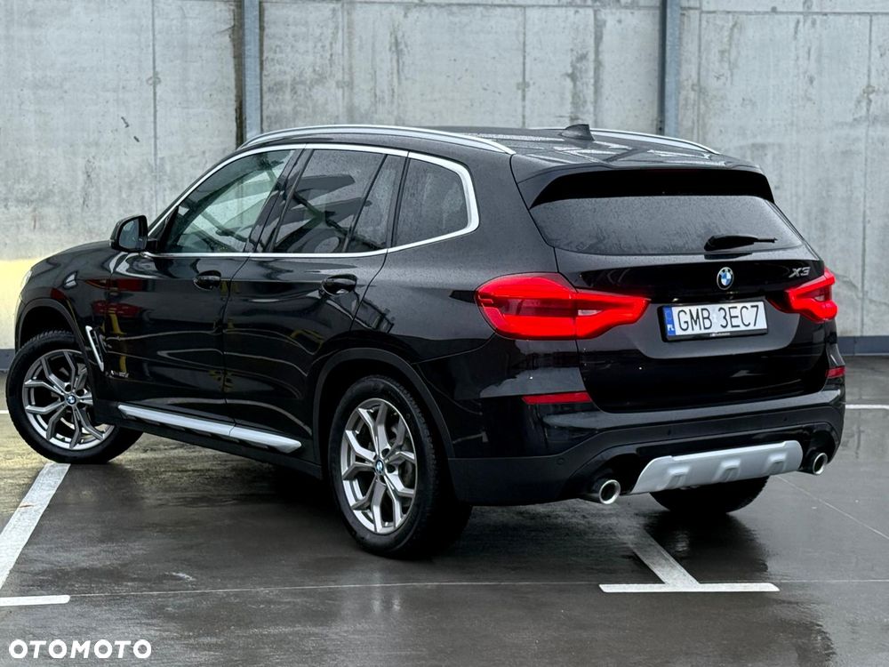 BMW X3 xDrive20d - 17