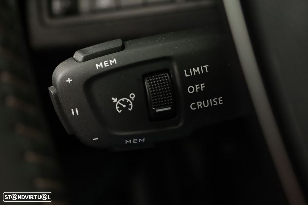 Peugeot 3008 1.2 Hybrid Allure Pack e-DCS6 - 18