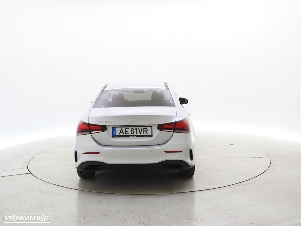 Mercedes-Benz A 250 Limousine e AMG Line - 5