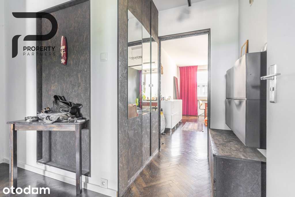 Styl, przestrzeń i balkon | 2-pokojowe mieszkanie